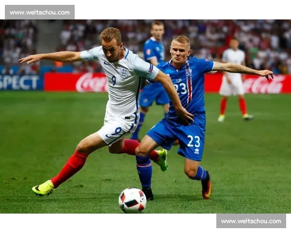 英格兰vs巴强强对话引爆焦点之战谁能主宰赛场走势悬念持续升级